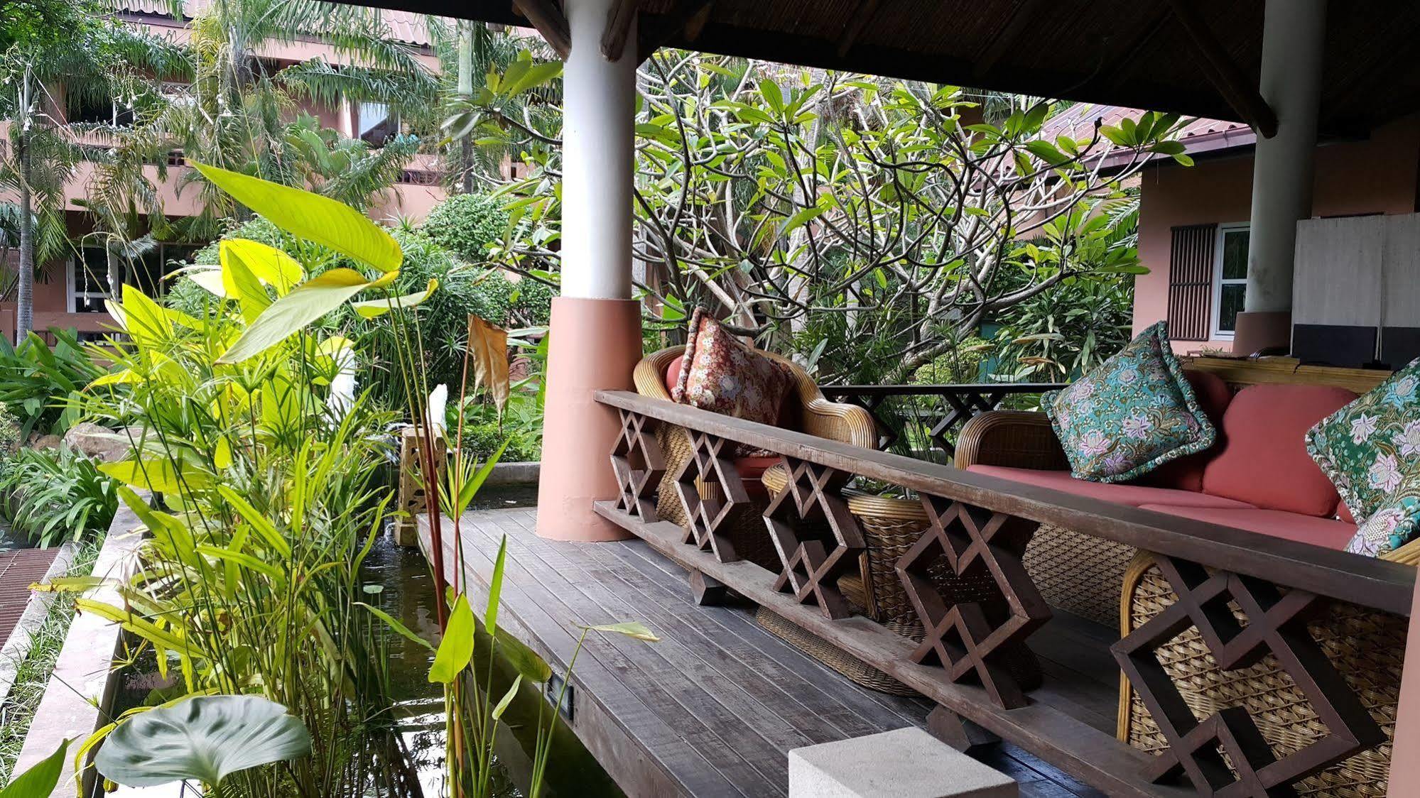 Loma Resort & Spa Pattaya Exteriör bild
